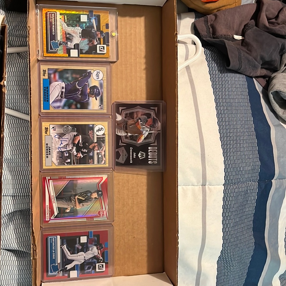 Card lot Franco, Izzy, dela Cruz